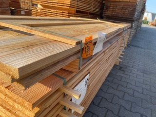 Ca. 11x Douglas Planken Fijnbezaagd, 22x200mm, lengte 400cm